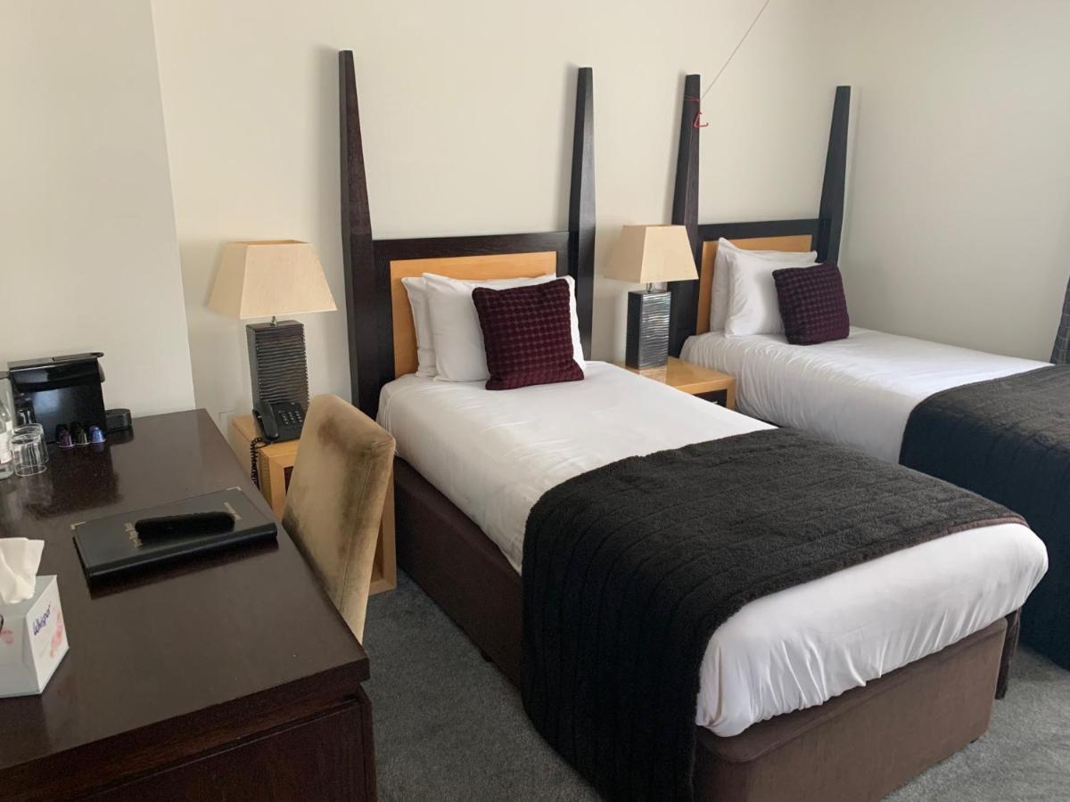 Kings Arms Hotel Амершам Экстерьер фото