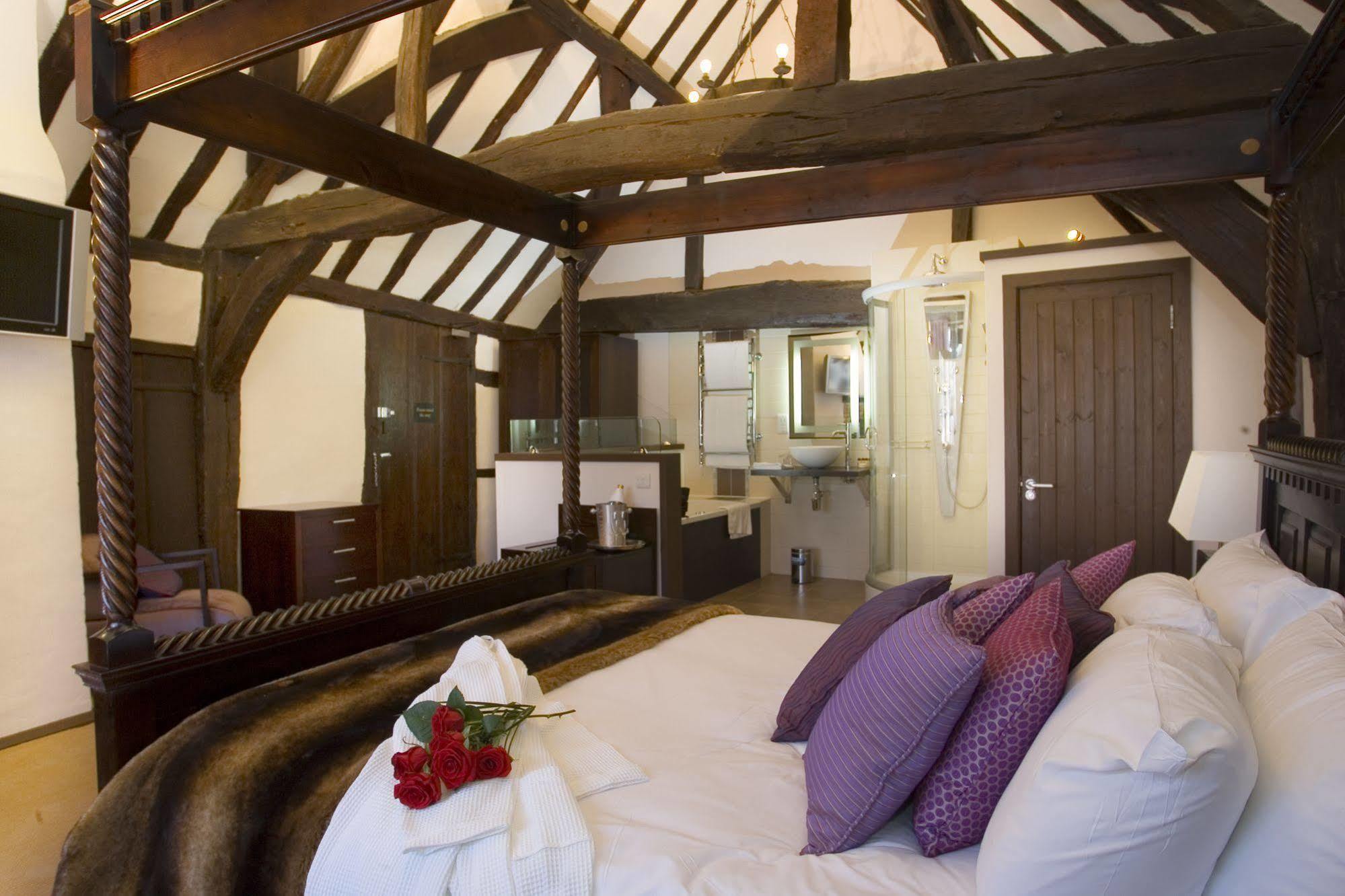 Kings Arms Hotel Амершам Экстерьер фото