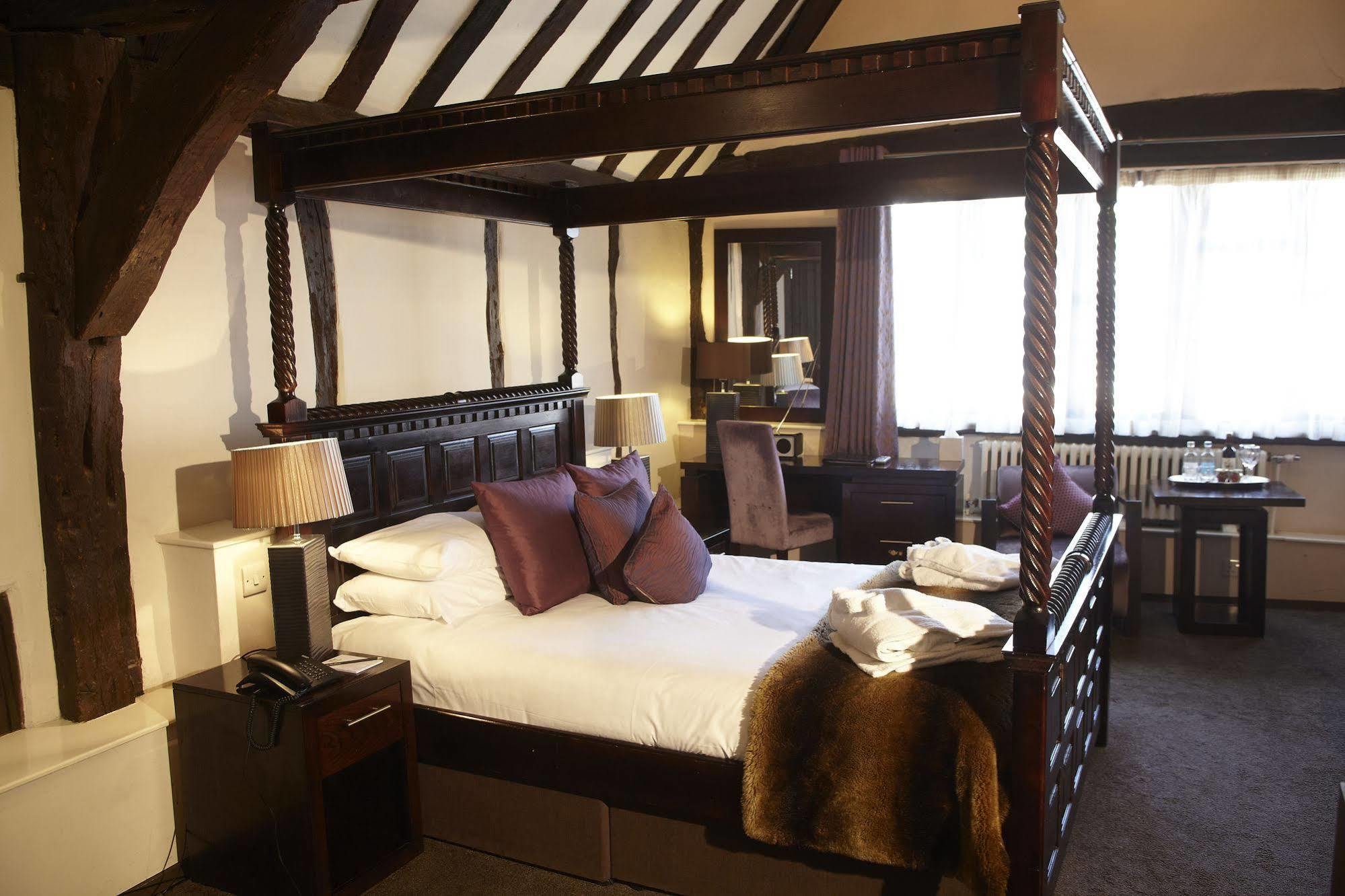Kings Arms Hotel Амершам Экстерьер фото